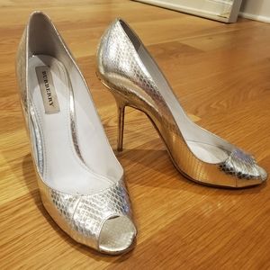 Sale! $20! Burberry Silver Snakeskin Print Heel 41